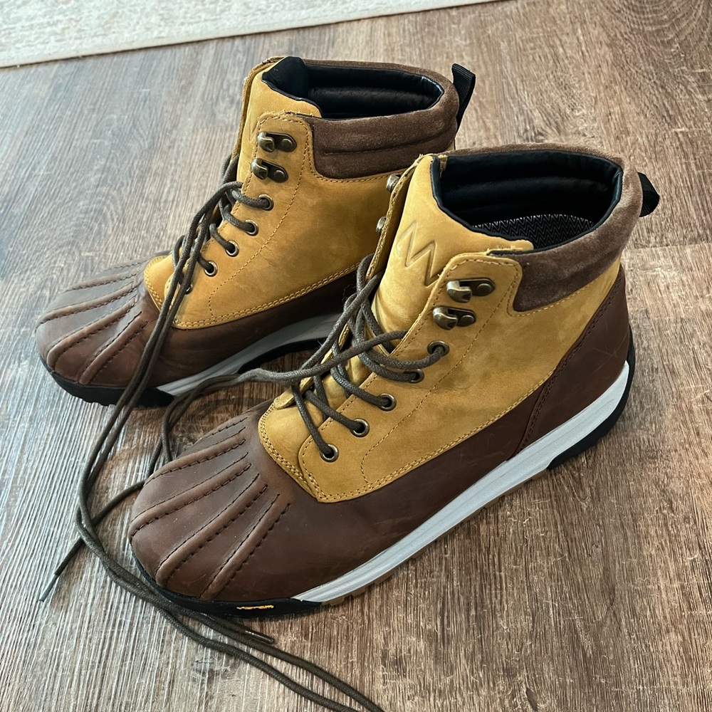 Huckberry Duck Boots
Worn once
